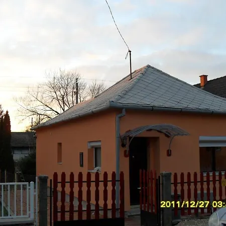 Appartamento Melani Apartman Harkány